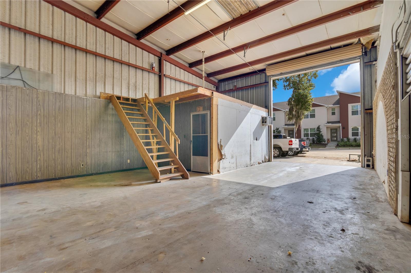 203 E Palmetto Ave Property Photo 5