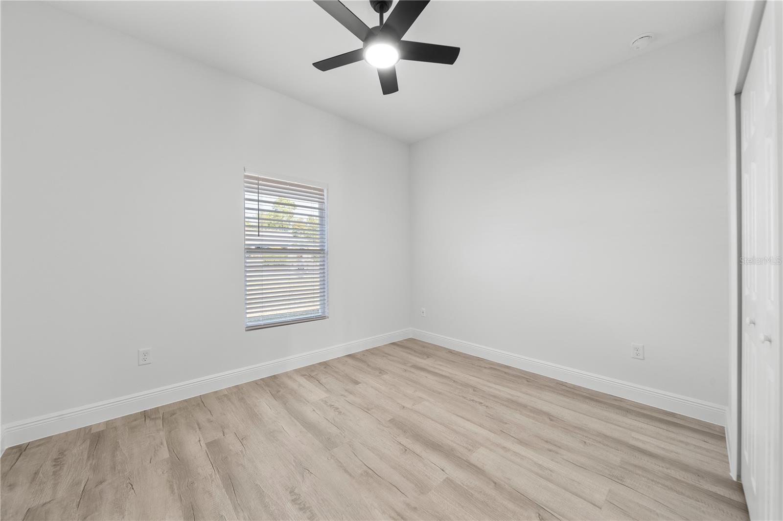 1608 Airmont Ave Property Photo 16