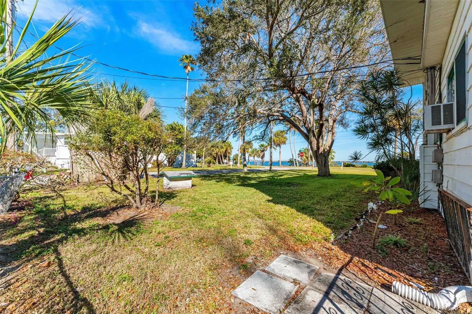 2716 Riverview Dr #a Property Photo 28