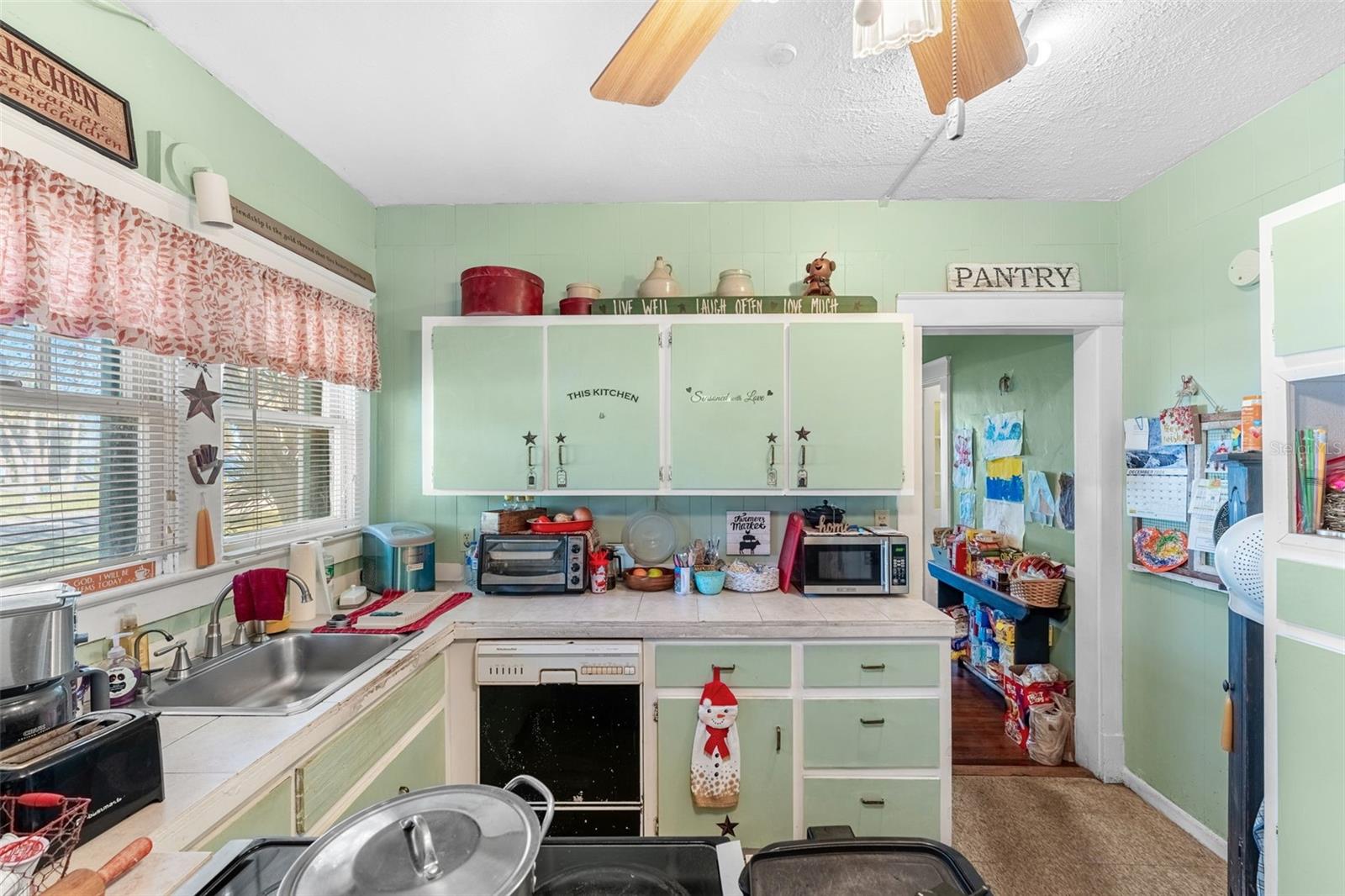 2716 Riverview Dr #a Property Photo 54
