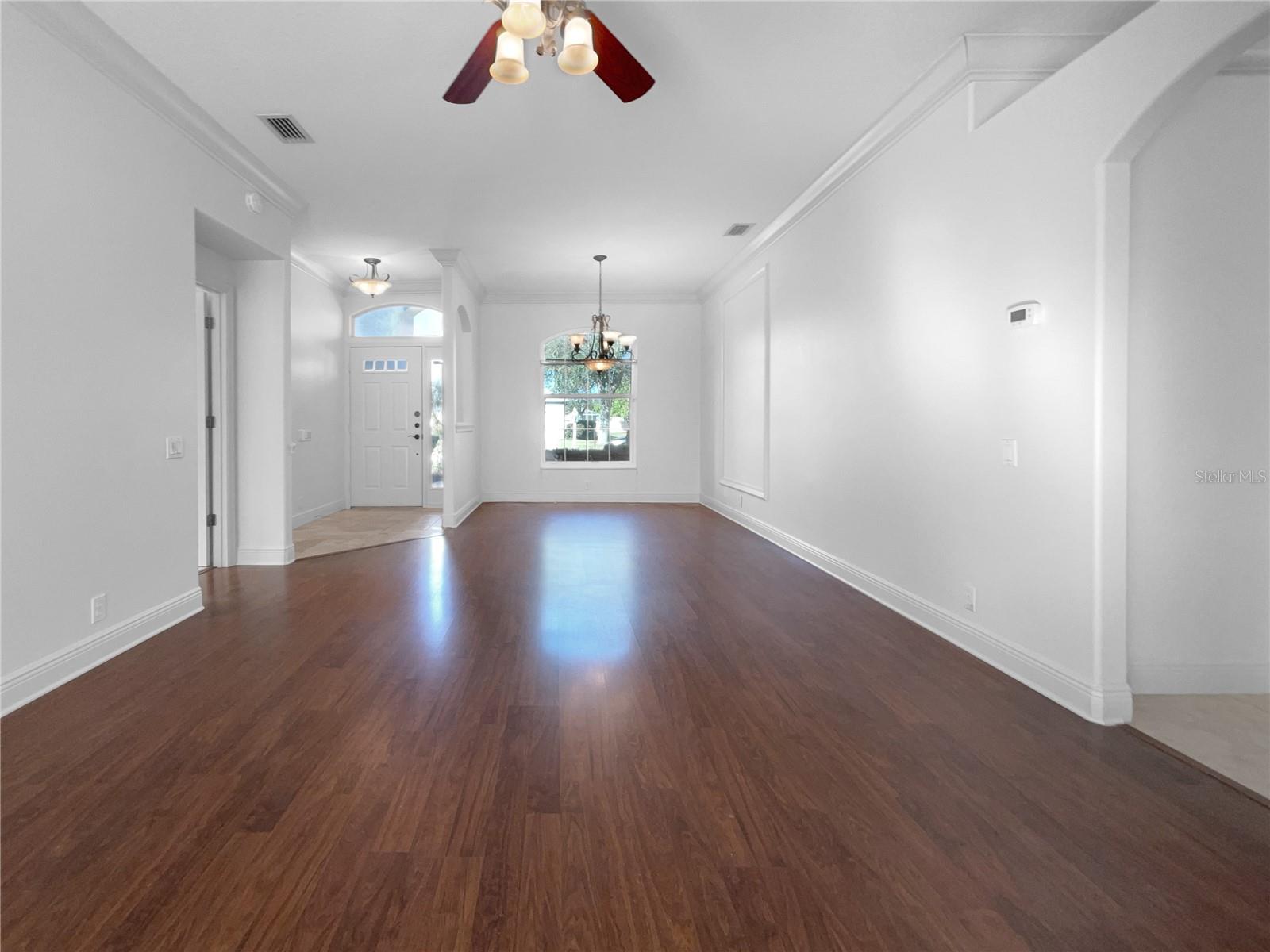 7431 39th Ct E Property Photo 3