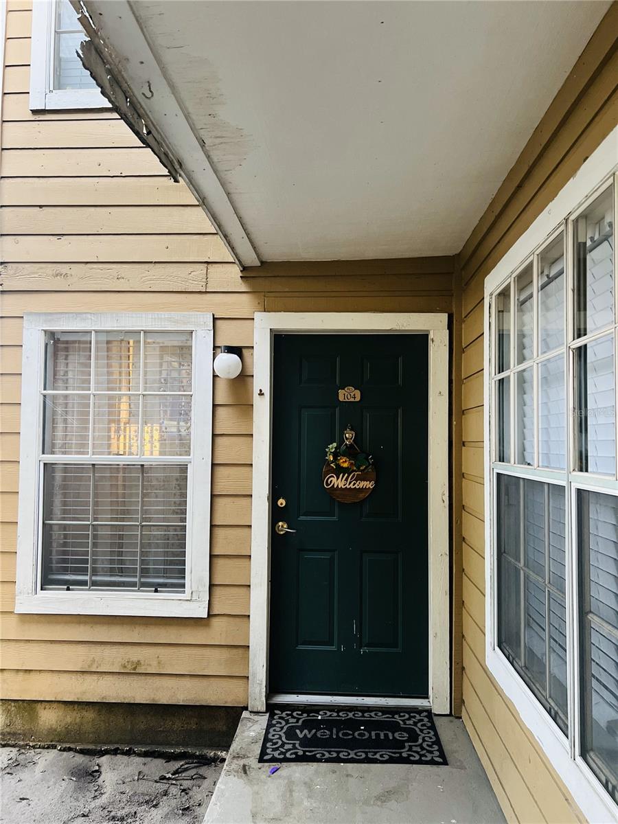 5587 DEVONBRIAR WAY #104 Property Photo 1
