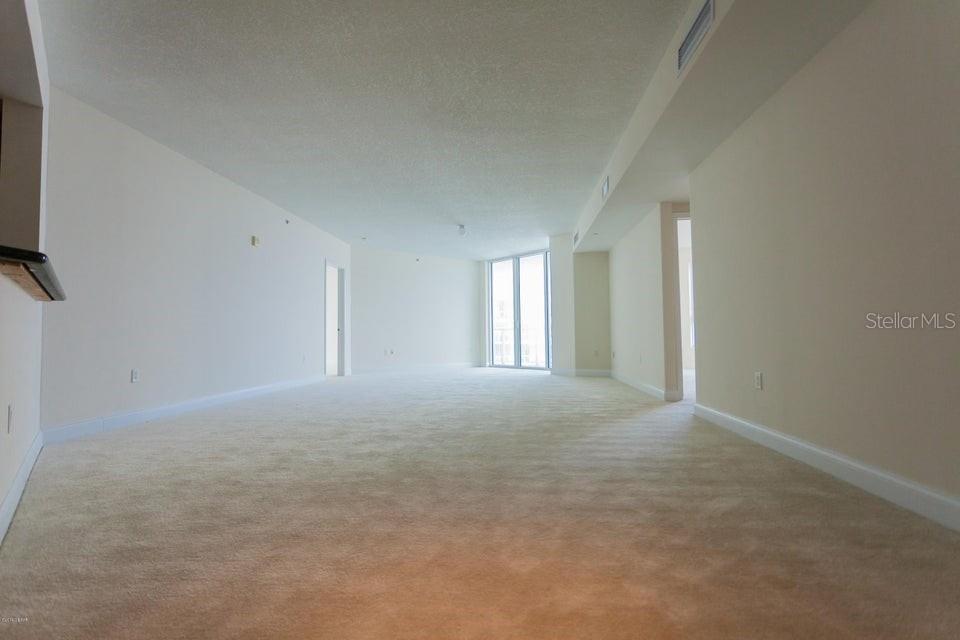 231 Riverside Drive #304-1 Property Photo