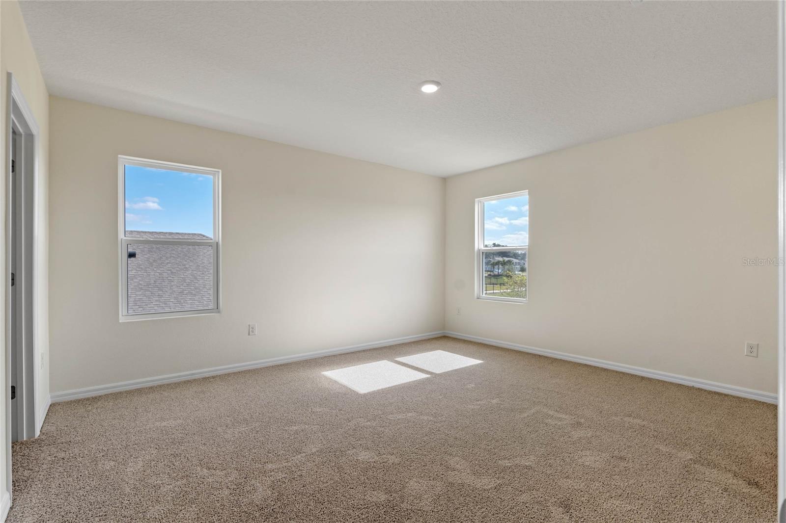 5800 Galloping Dr Property Photo 15