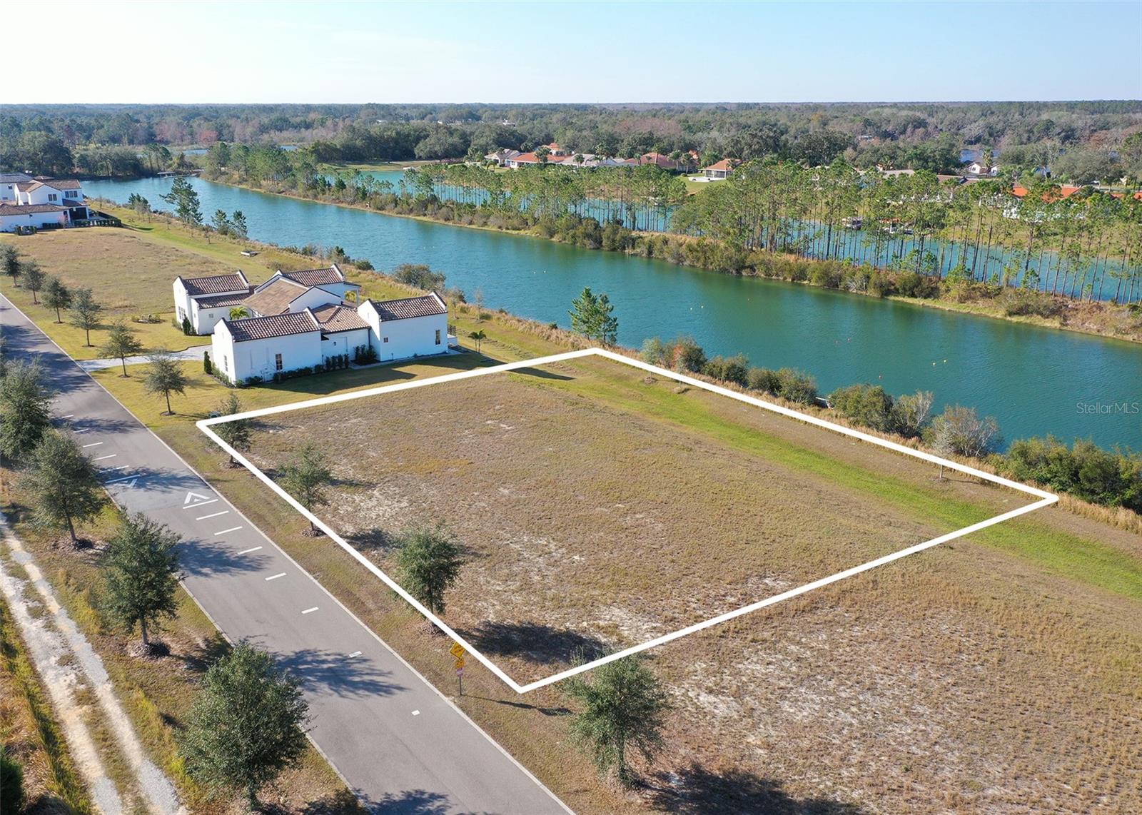 13085 Swinney Ln Property Photo 2