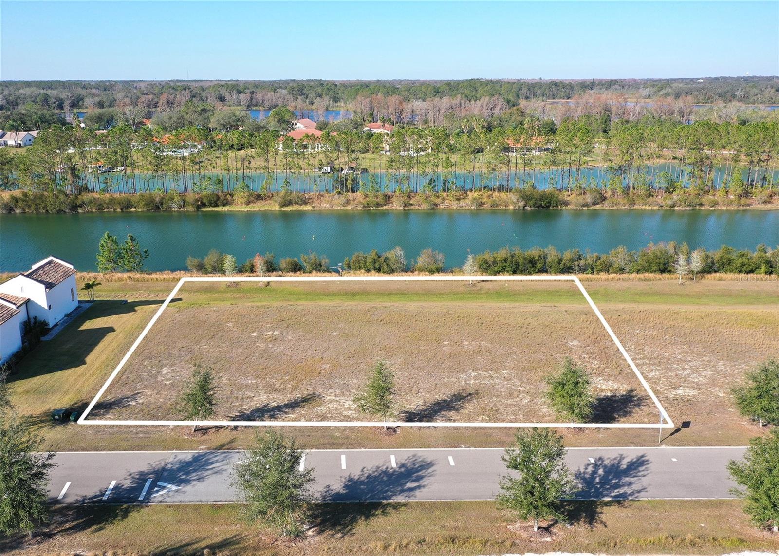 13085 Swinney Ln Property Photo 3