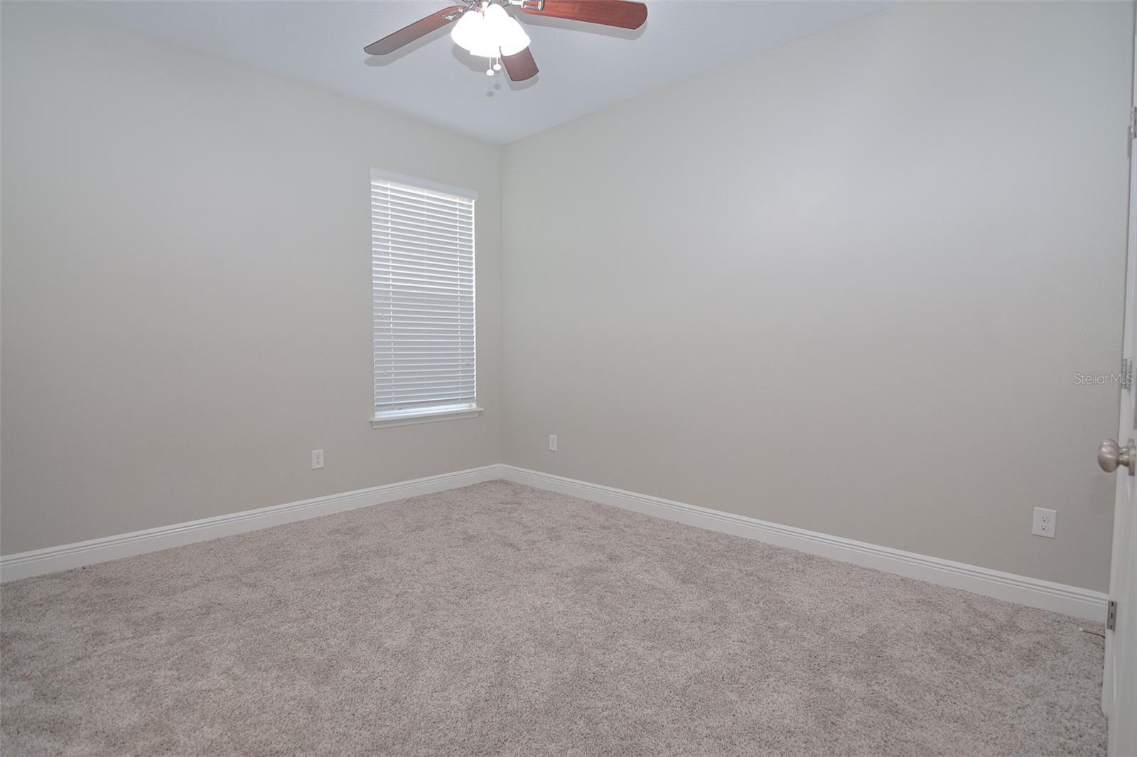 169 Magneta Loop Property Photo 27