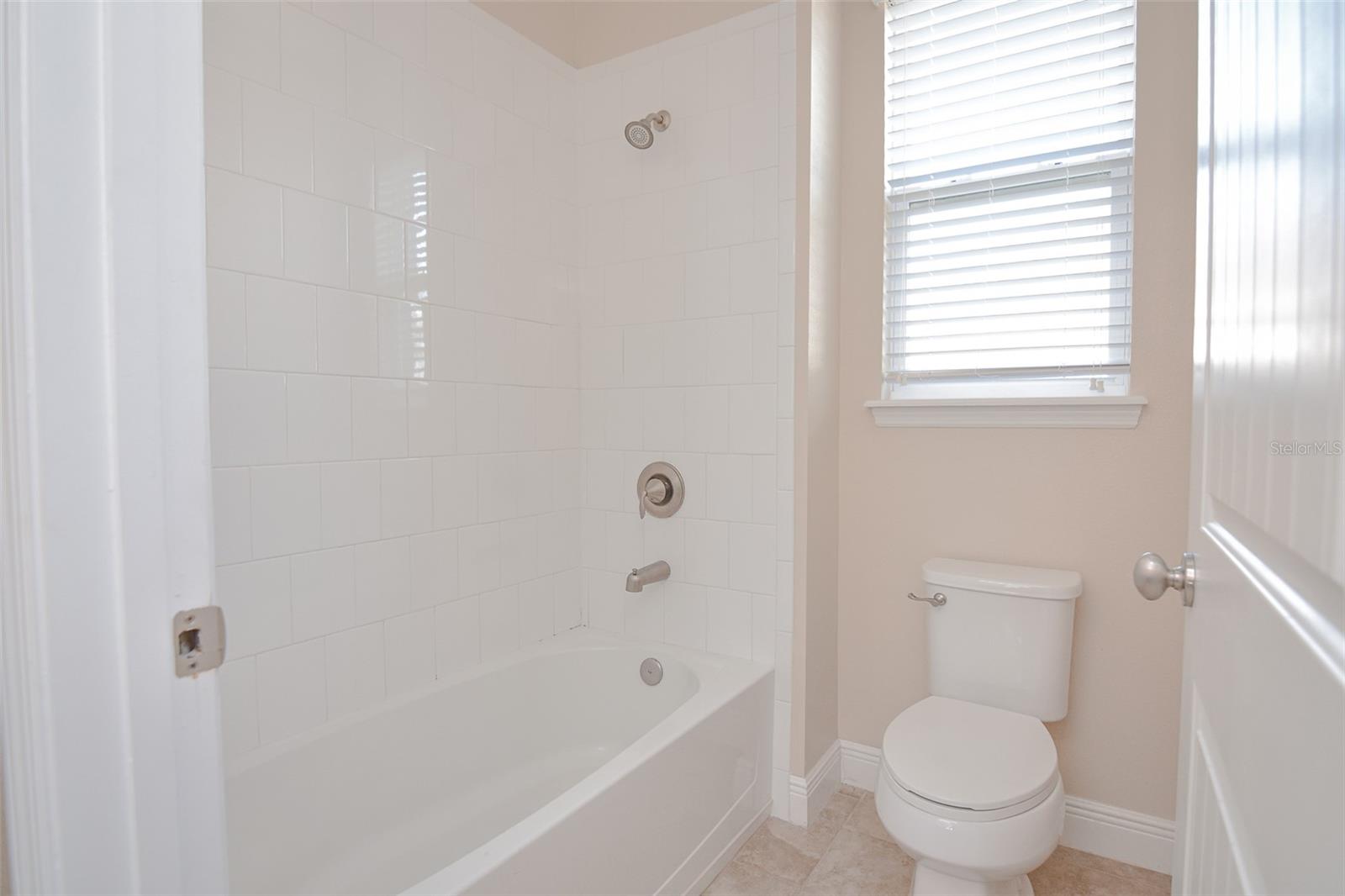 169 Magneta Loop Property Photo 28