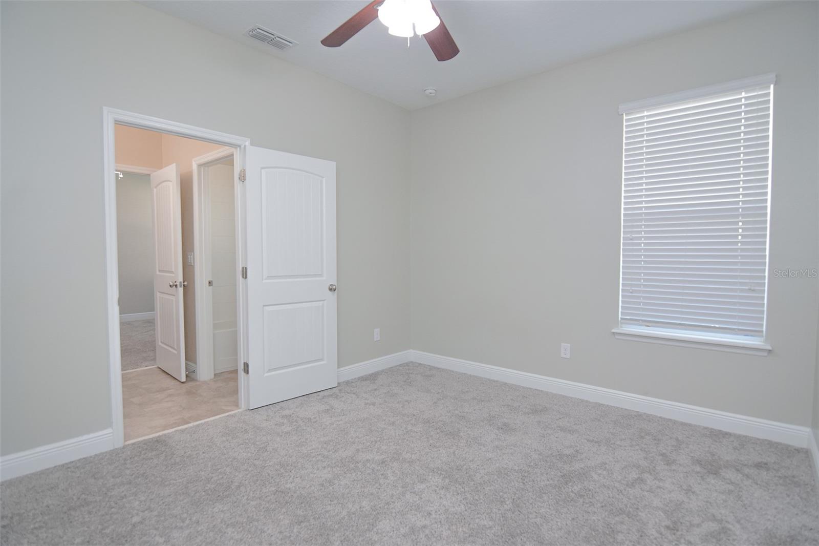 169 Magneta Loop Property Photo 29