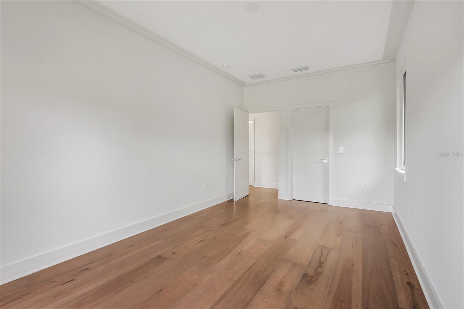 3015 Kensington Ave Property Photo 29