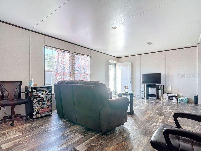 8325 Strasse Blvd Property Photo 21
