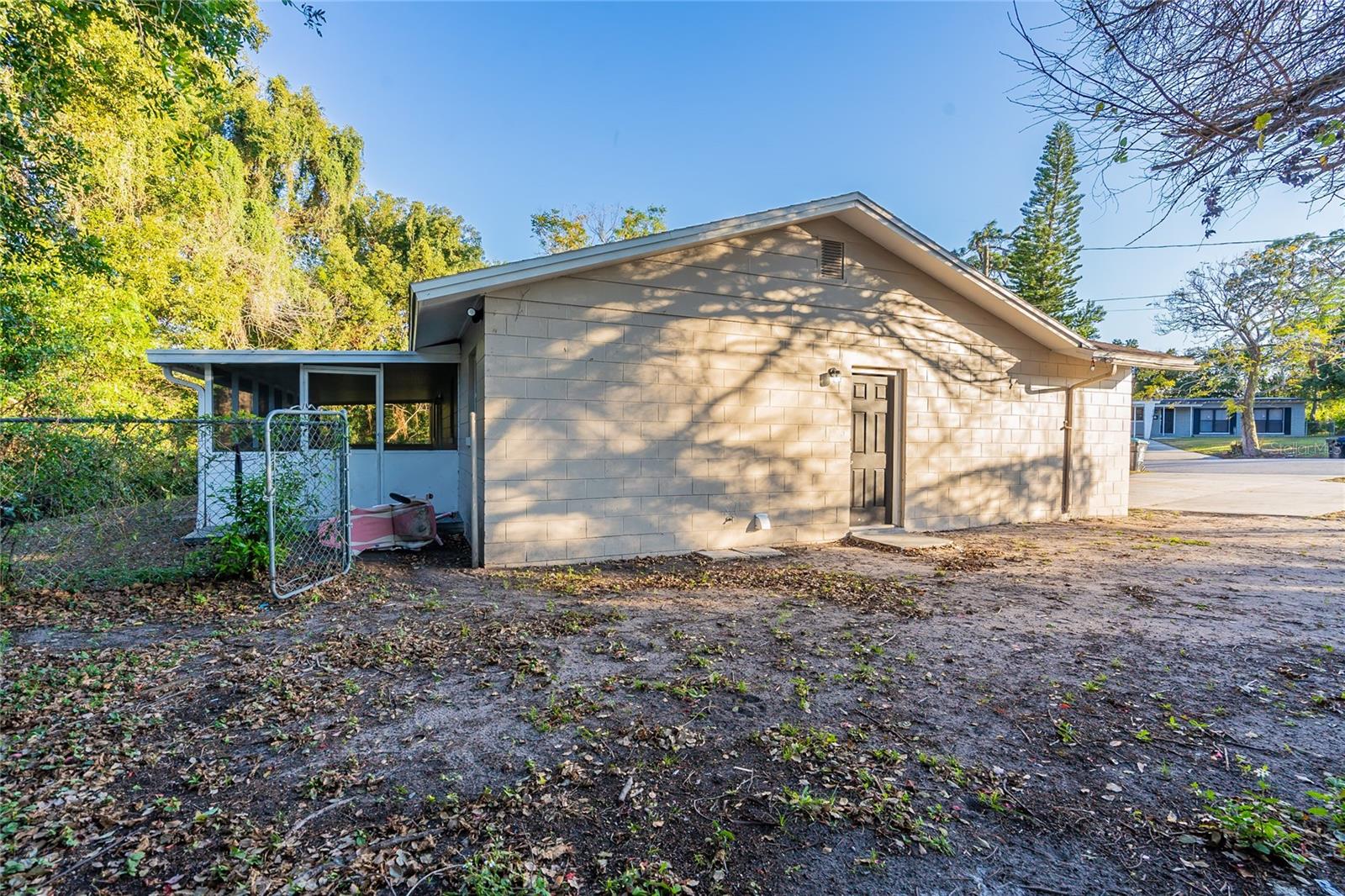 5711 Bolling Dr Property Photo 24