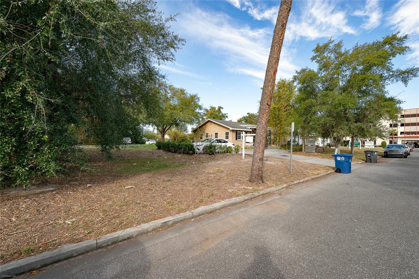 229 S Edinburgh Dr Property Photo 10