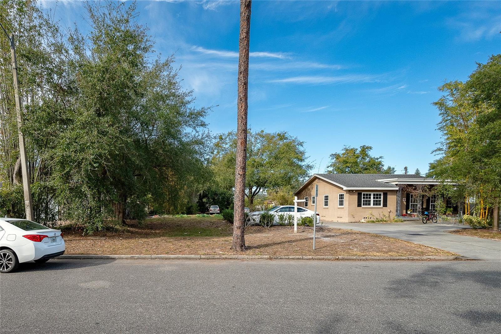 229 S Edinburgh Dr Property Photo 12