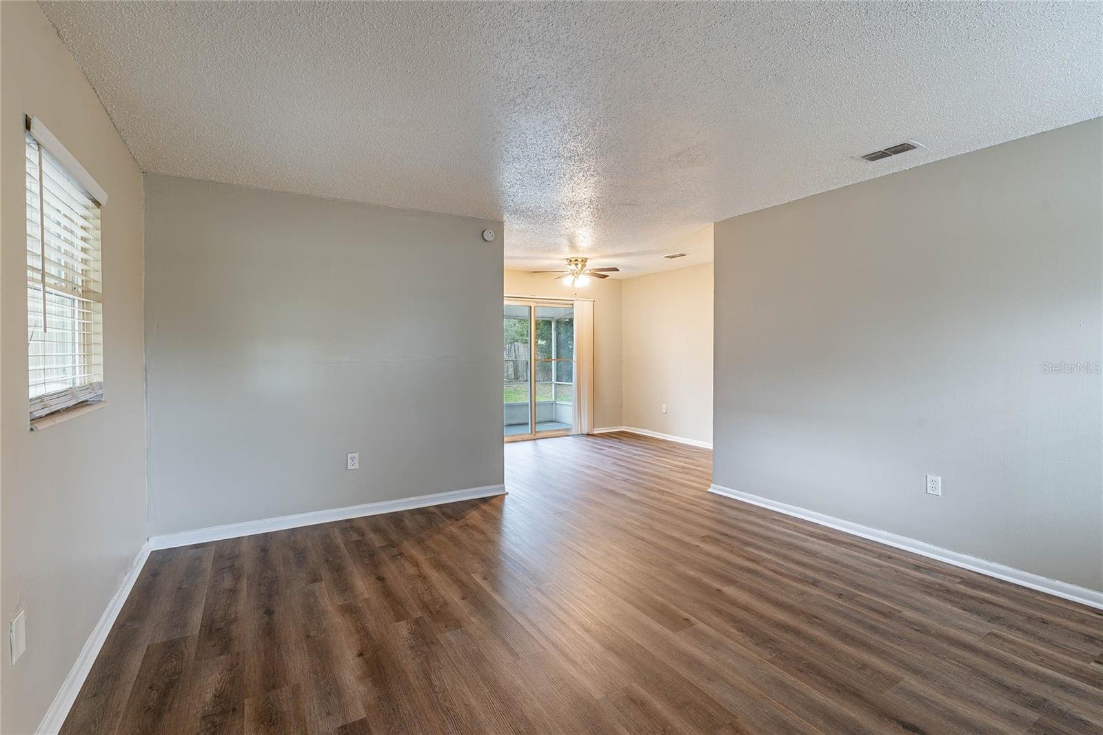 1335 Lescot Ln Property Photo 5