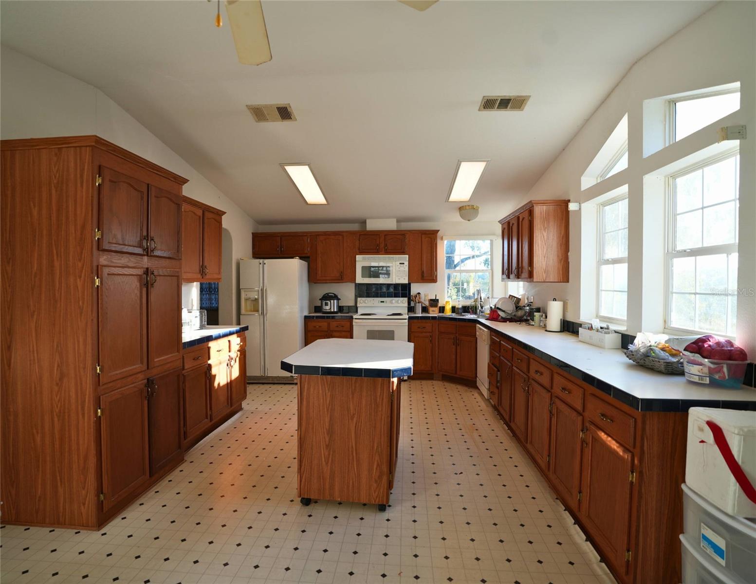 3600 Plymouth Sorrento Rd Property Photo 17