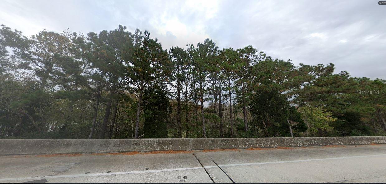 Us-17 Property Photo 2