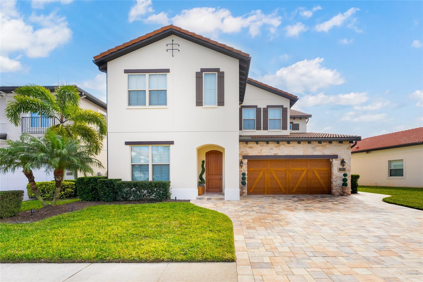 10824 Royal Cypress Way Property Photo