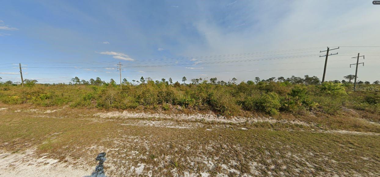 St Petersburg Dr Property Photo 2