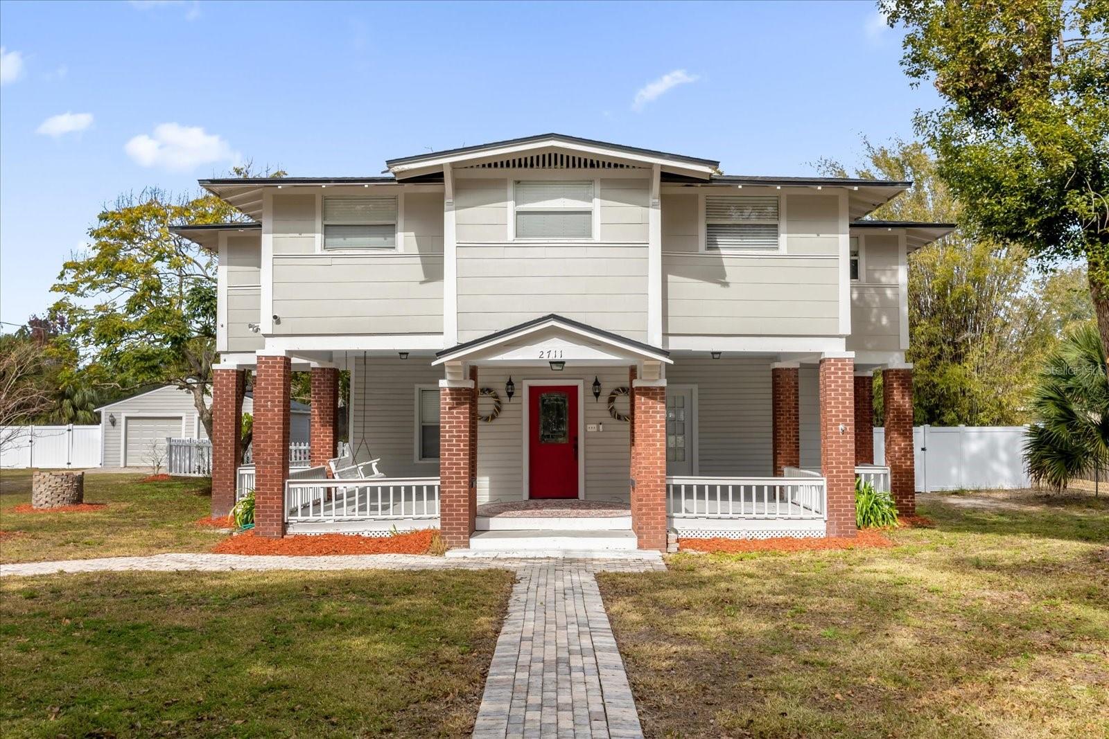 2711 W Highland Ave Property Photo