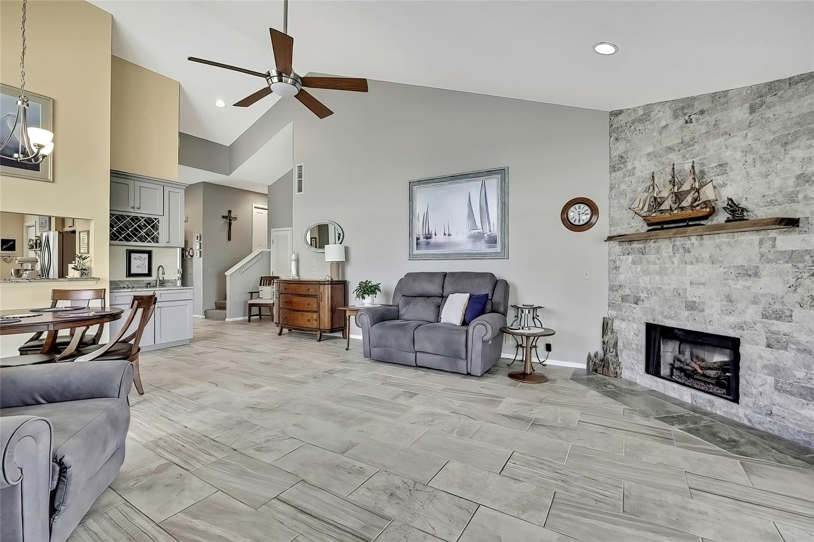 2891 N Rivers Edge Blvd #100 Property Photo 5