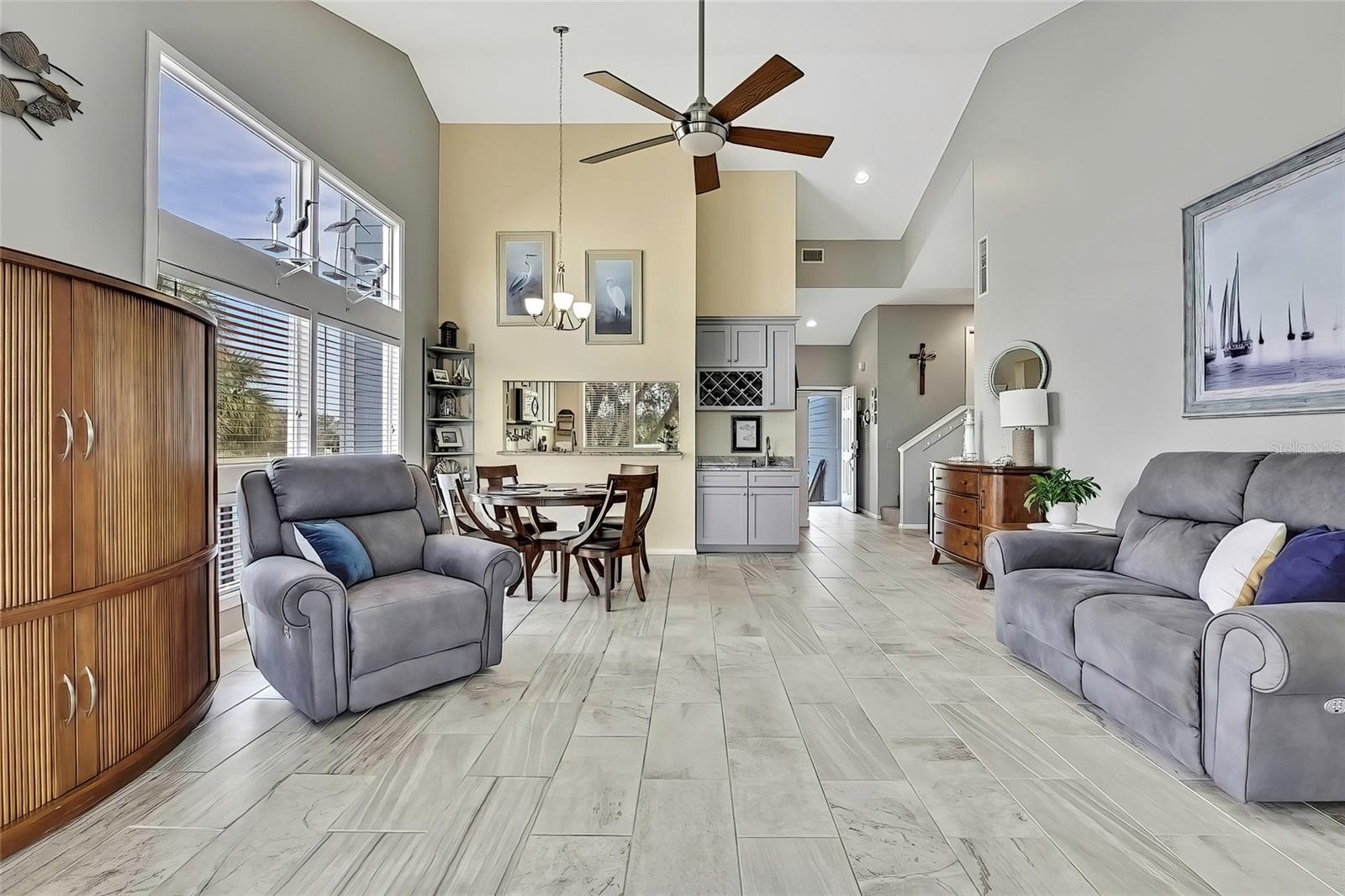 2891 N Rivers Edge Blvd #100 Property Photo 6