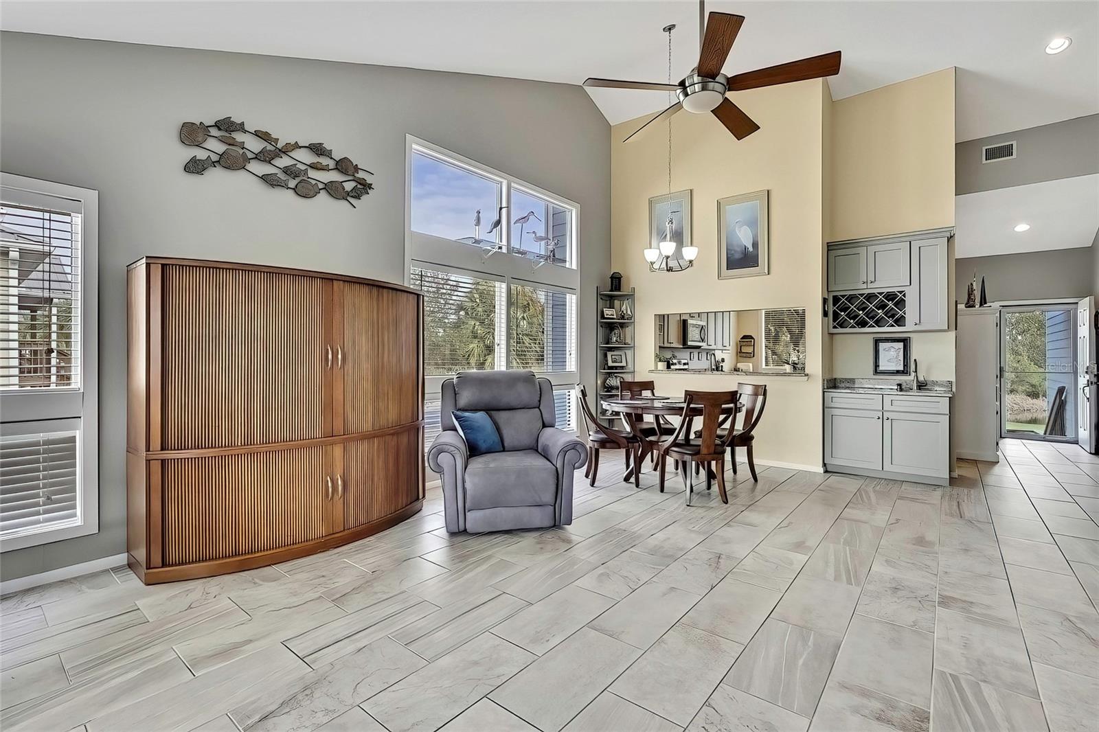 2891 N Rivers Edge Blvd #100 Property Photo 7