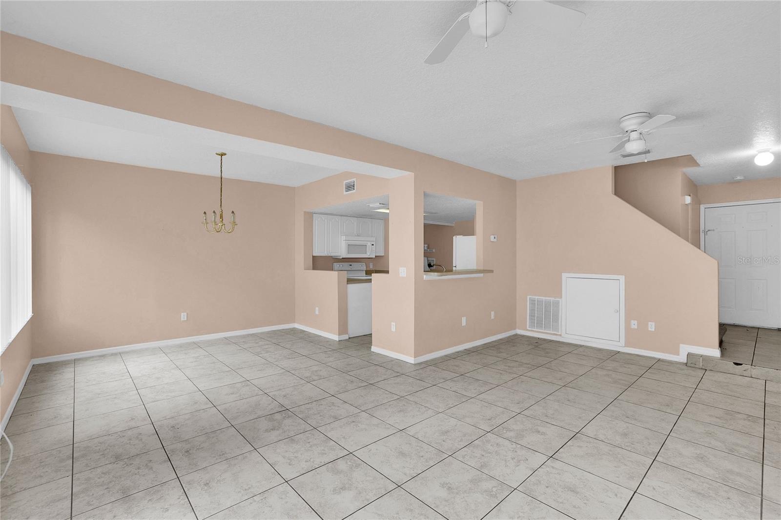 2918 Fan Palm Dr #main Property Photo 3