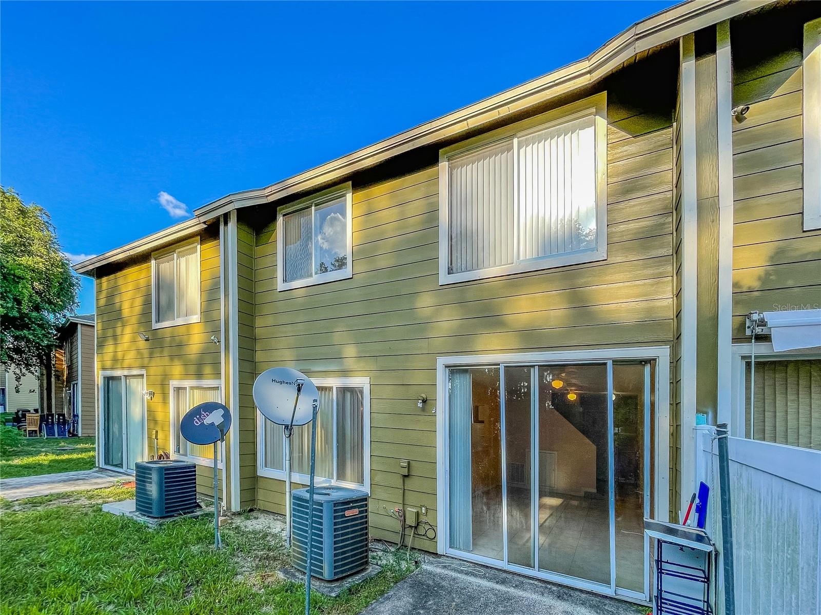 2918 Fan Palm Dr #main Property Photo 11