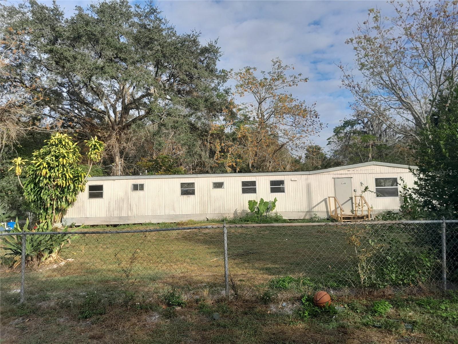 5149 Bryant Ave Property Photo