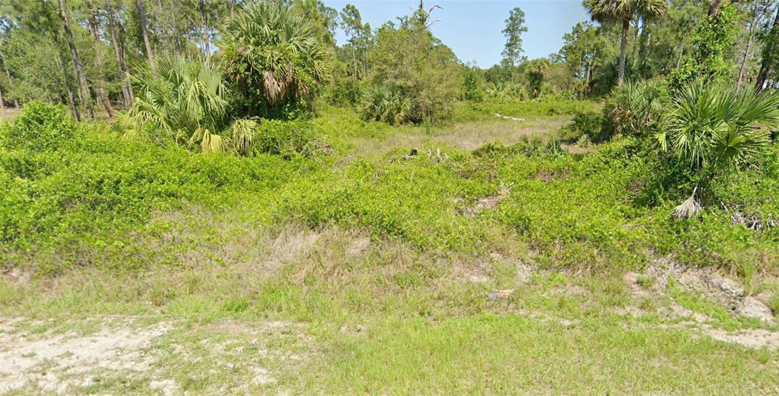 635 S Trebol St Property Photo