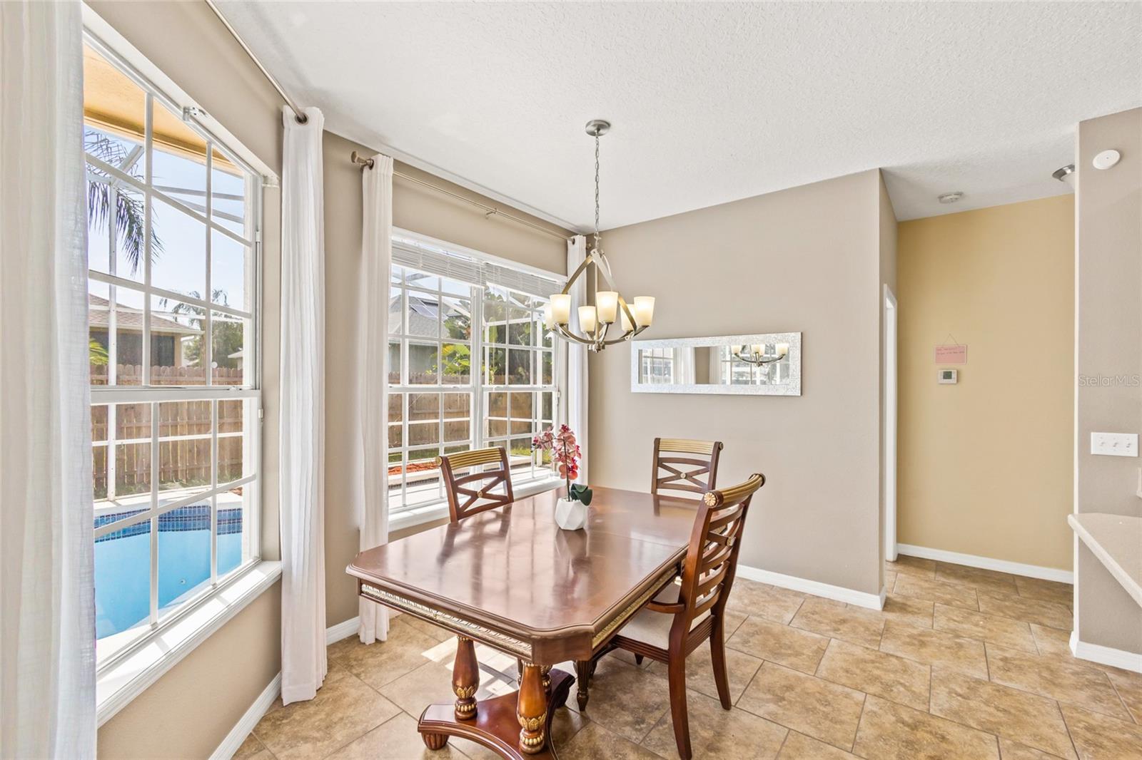 1569 Victoria Way Property Photo 10