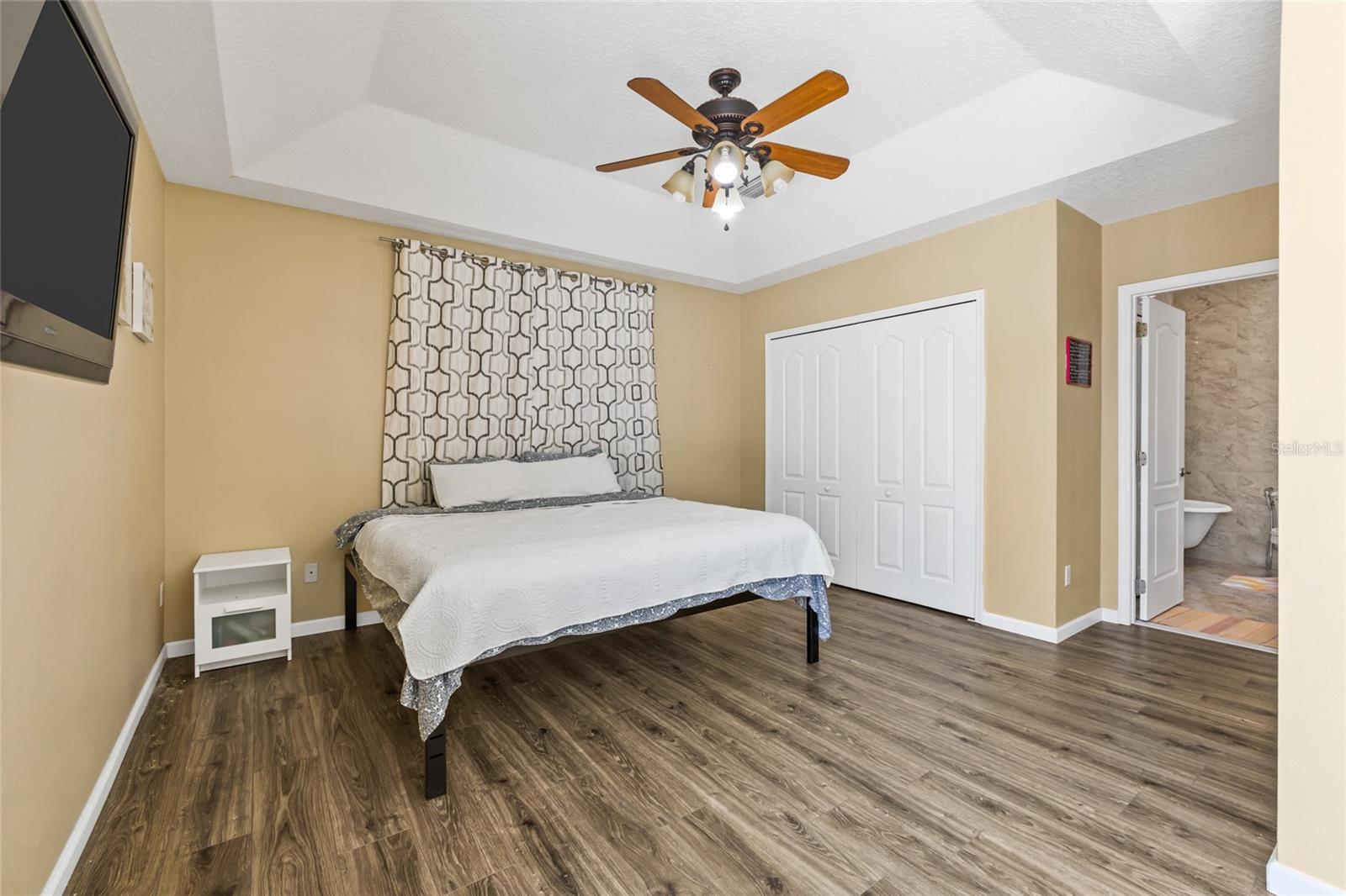 1569 Victoria Way Property Photo 16