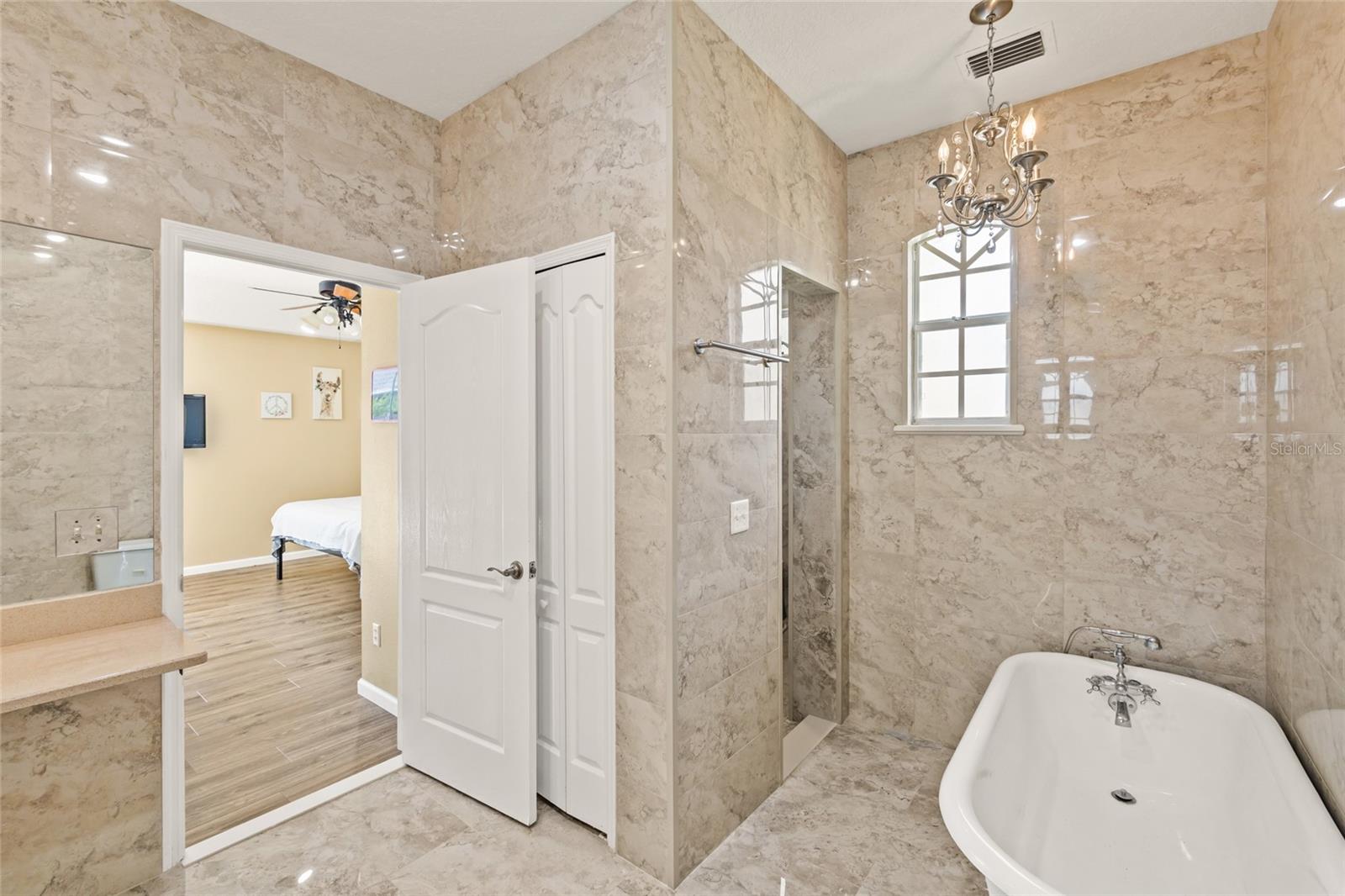 1569 Victoria Way Property Photo 17