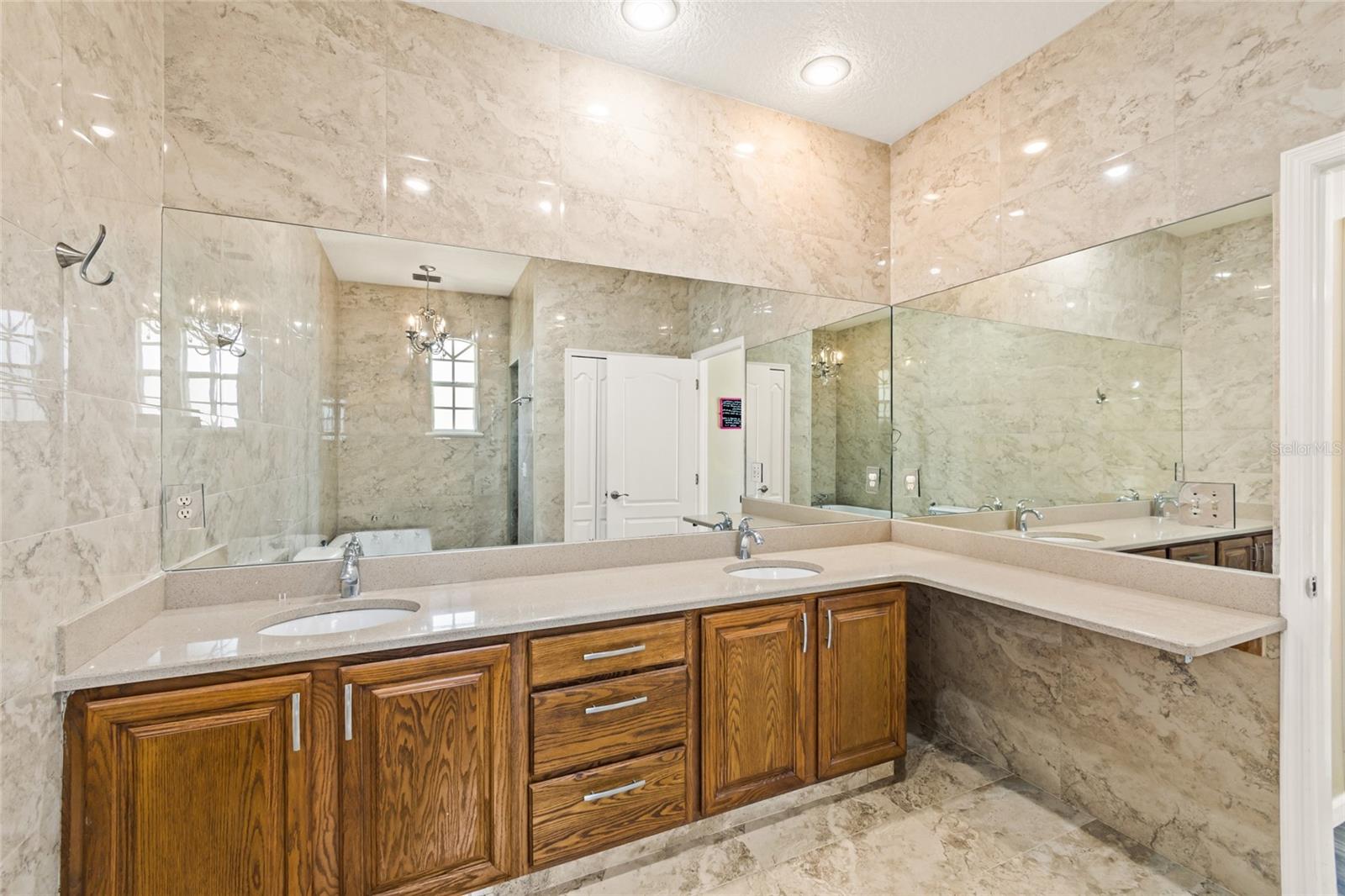 1569 Victoria Way Property Photo 24