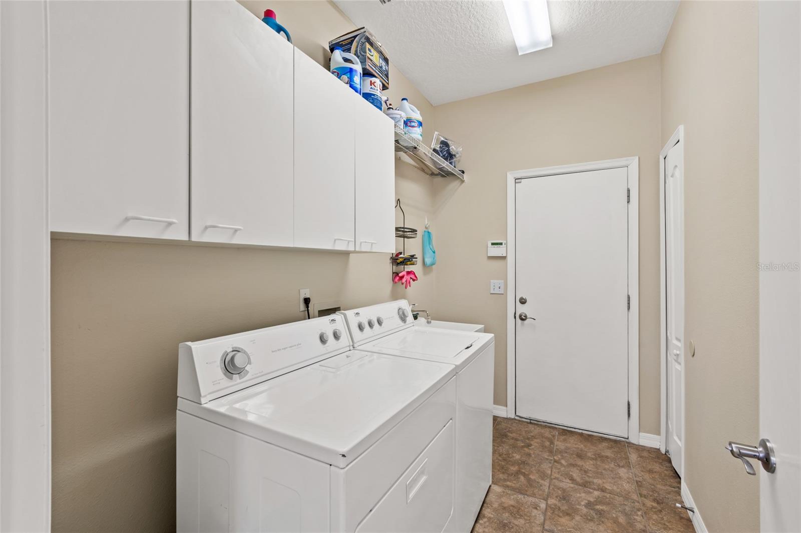 1569 Victoria Way Property Photo 26