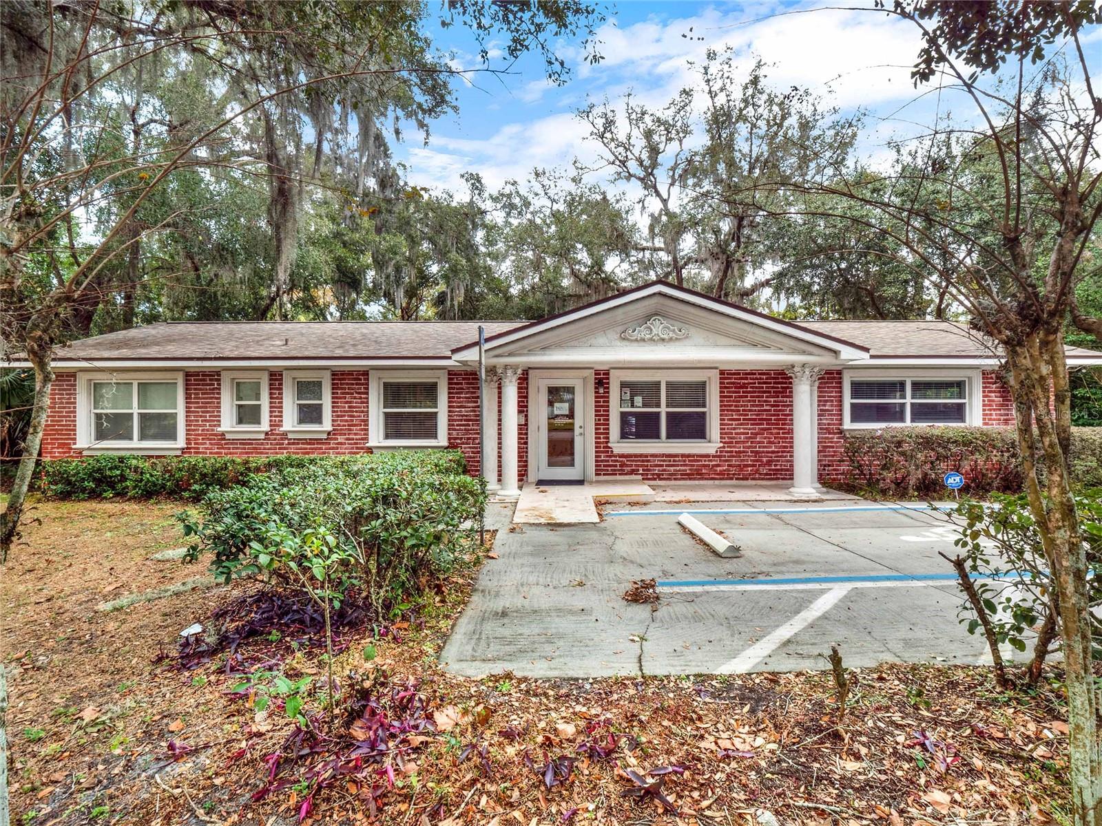 2768 W Lake Mary Blvd Property Photo 7