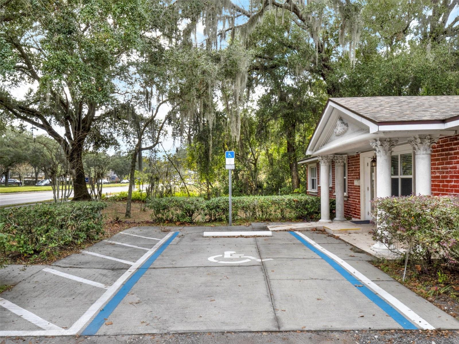 2768 W Lake Mary Blvd Property Photo 8