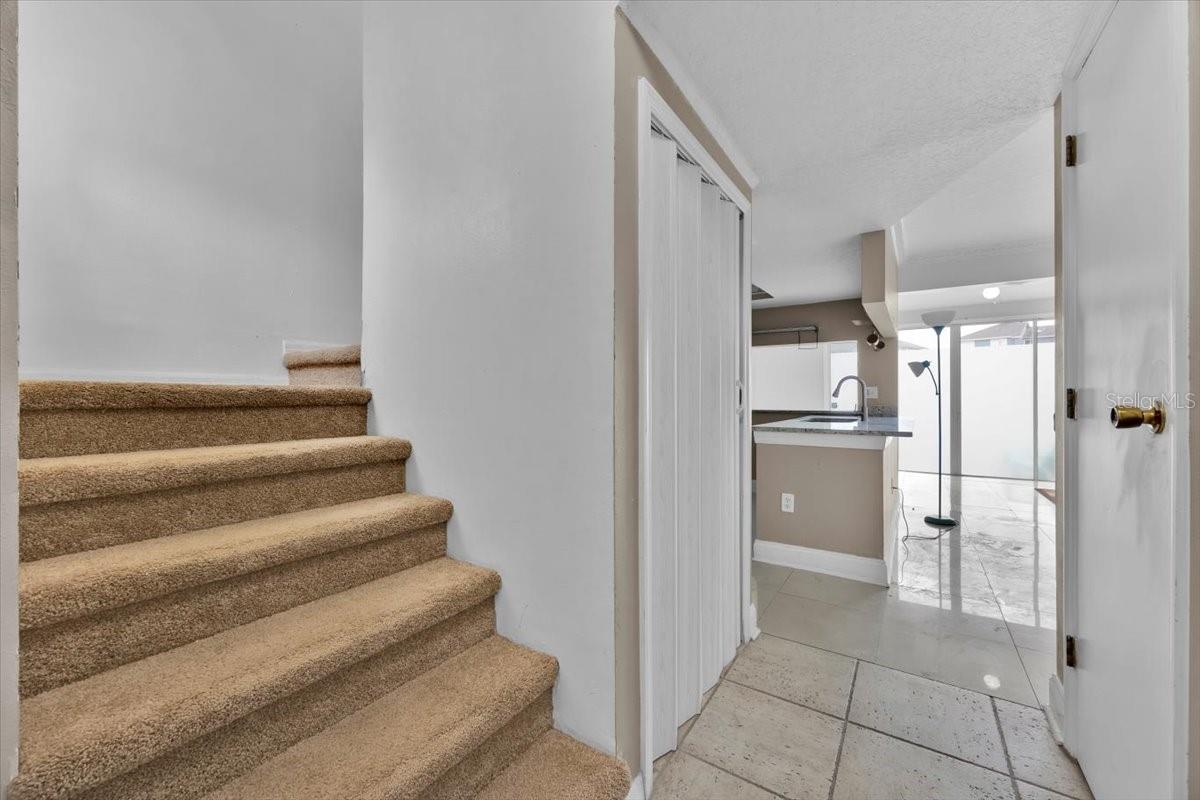 352 Caribbean Dr #main Property Photo 2