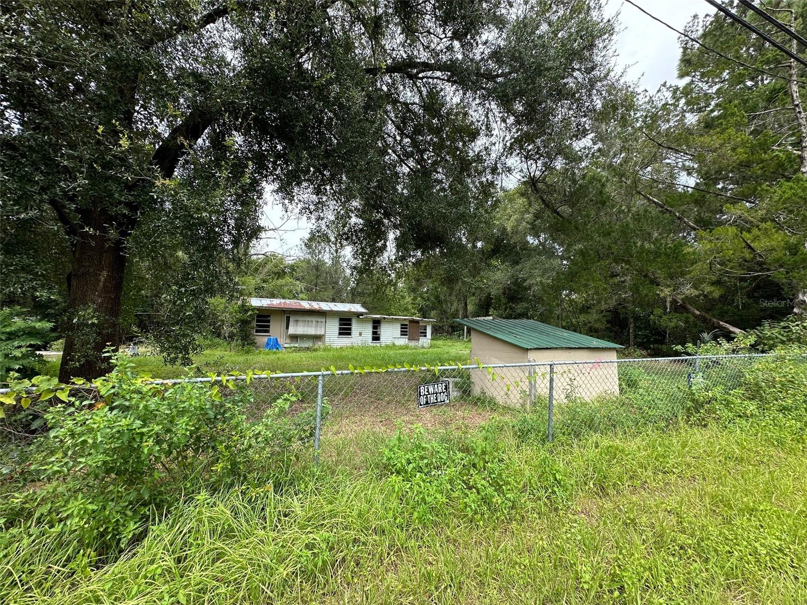 3249 E Buffalo Ln Property Photo 2