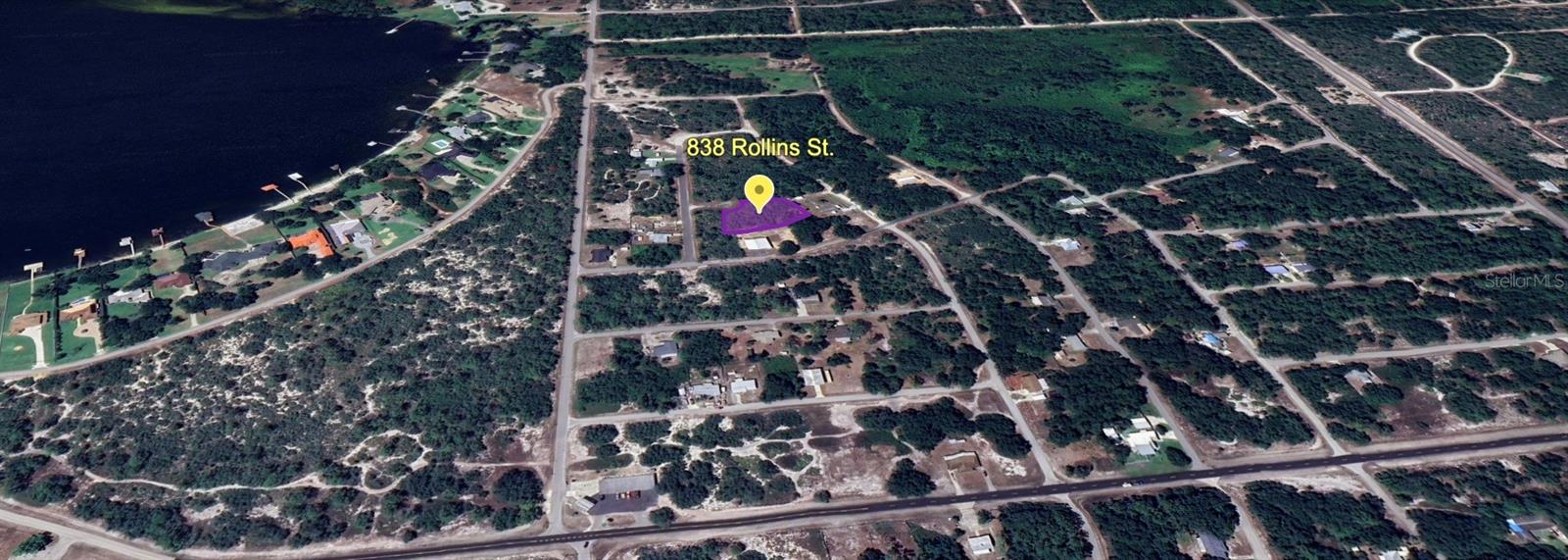 838 Rollins St Property Photo 5