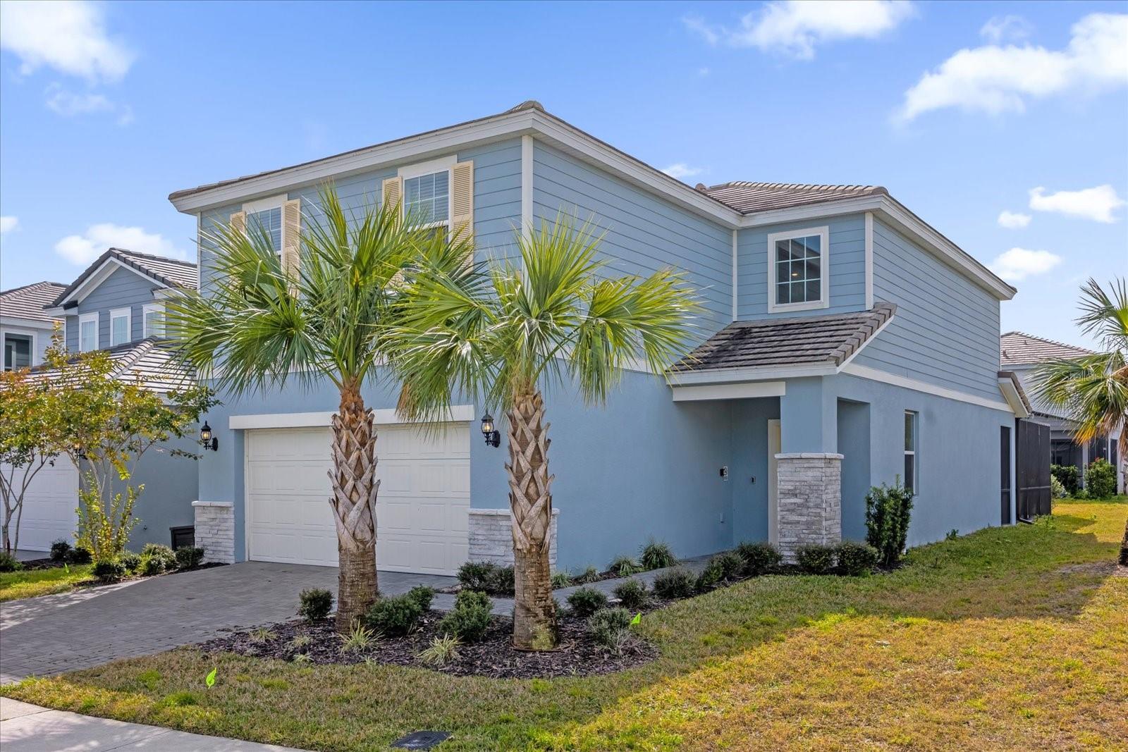 7260 Oakmoss Loop Property Photo 3