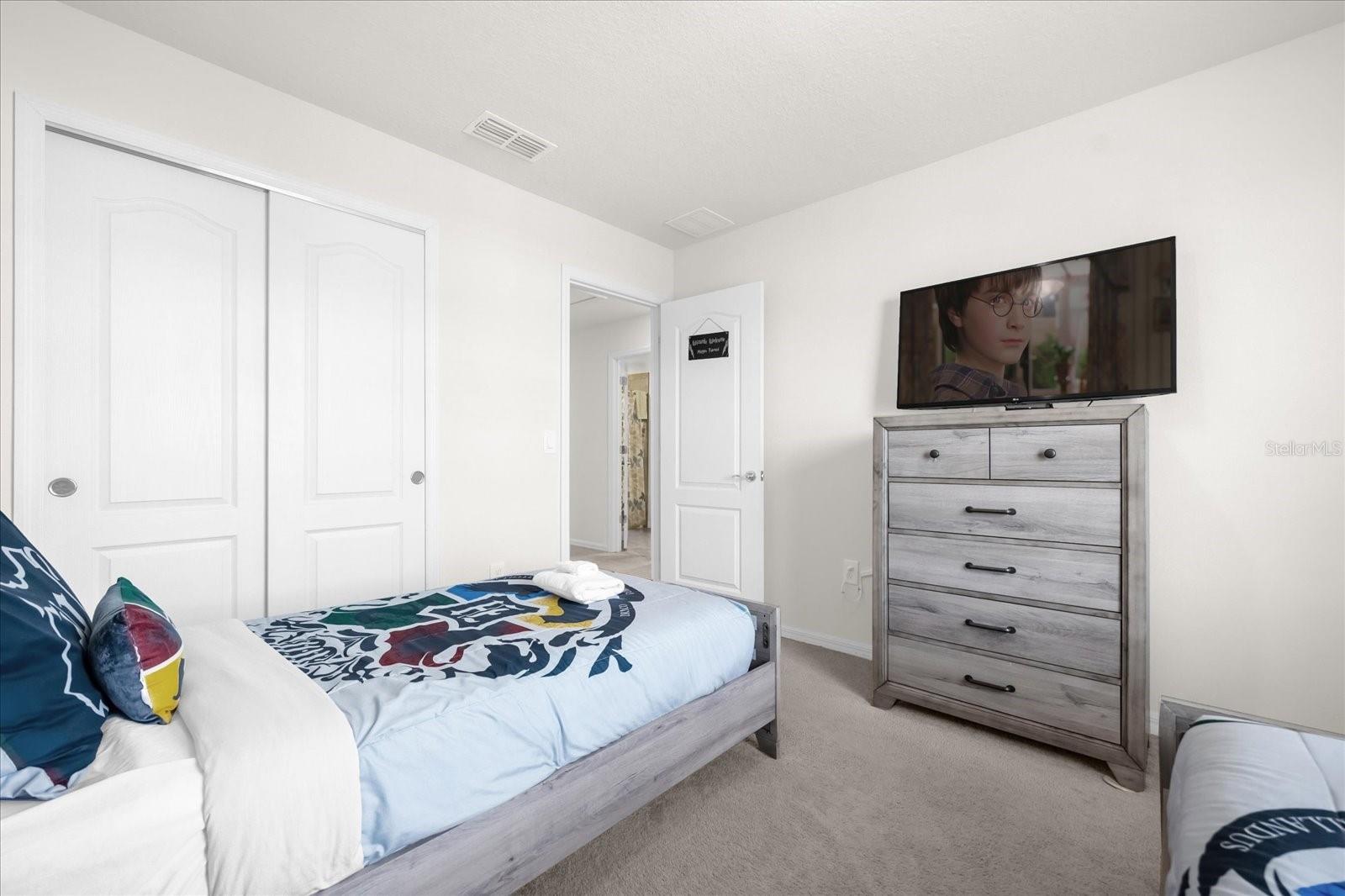 7260 Oakmoss Loop Property Photo 16