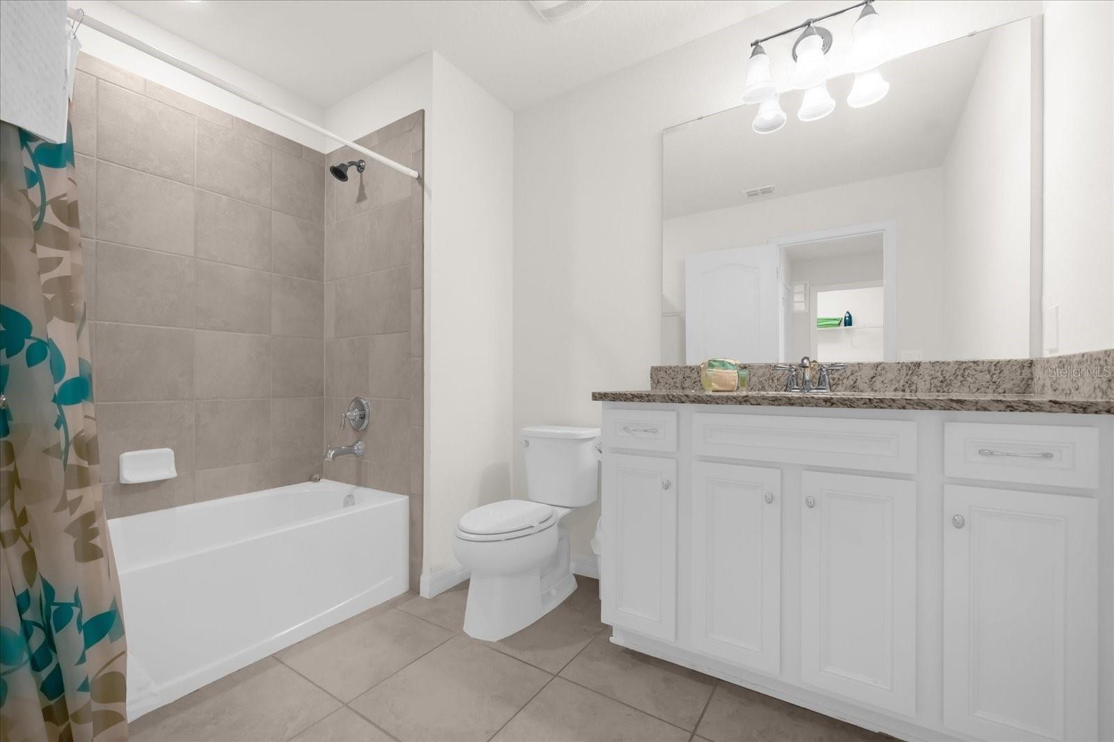 7260 Oakmoss Loop Property Photo 17
