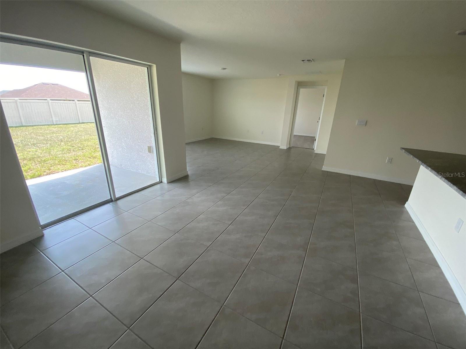 8864 Sw 49th Cir Property Photo 33