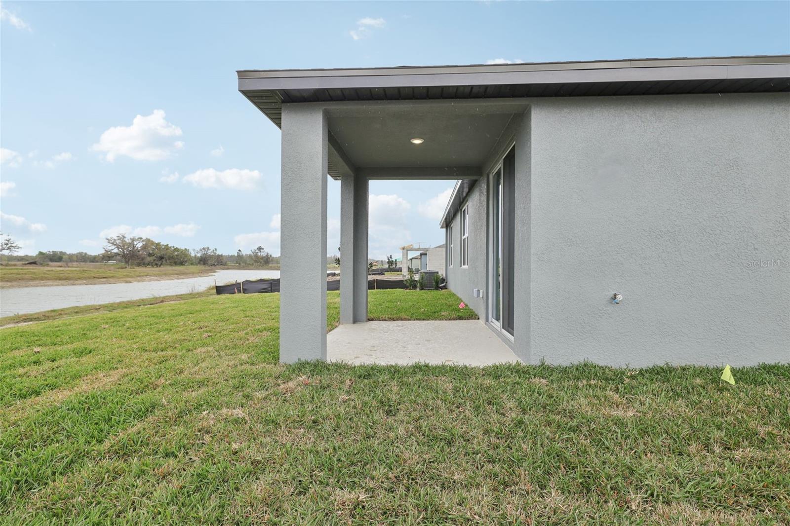 1886 Draughton Dr Property Photo 44