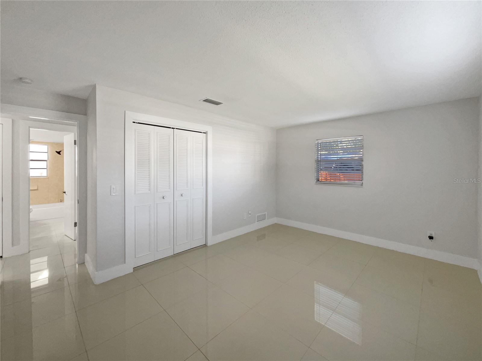 1319 N Old Mill Dr Property Photo 15