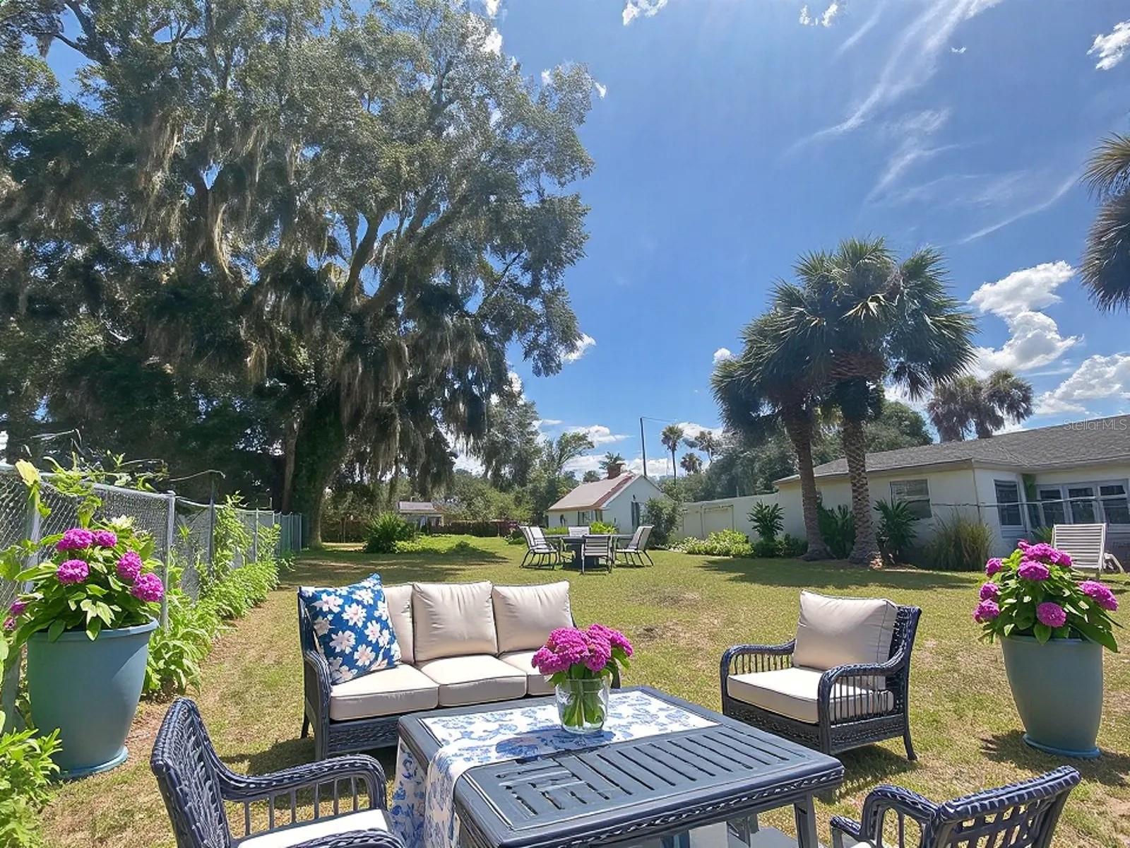 1551 Immokalee St Property Photo 6