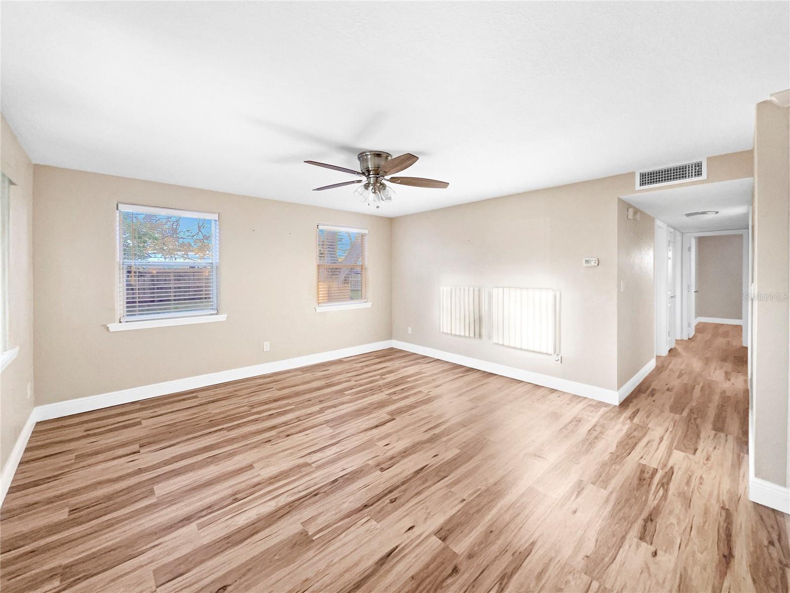 2569 Belmont Ave Property Photo 3