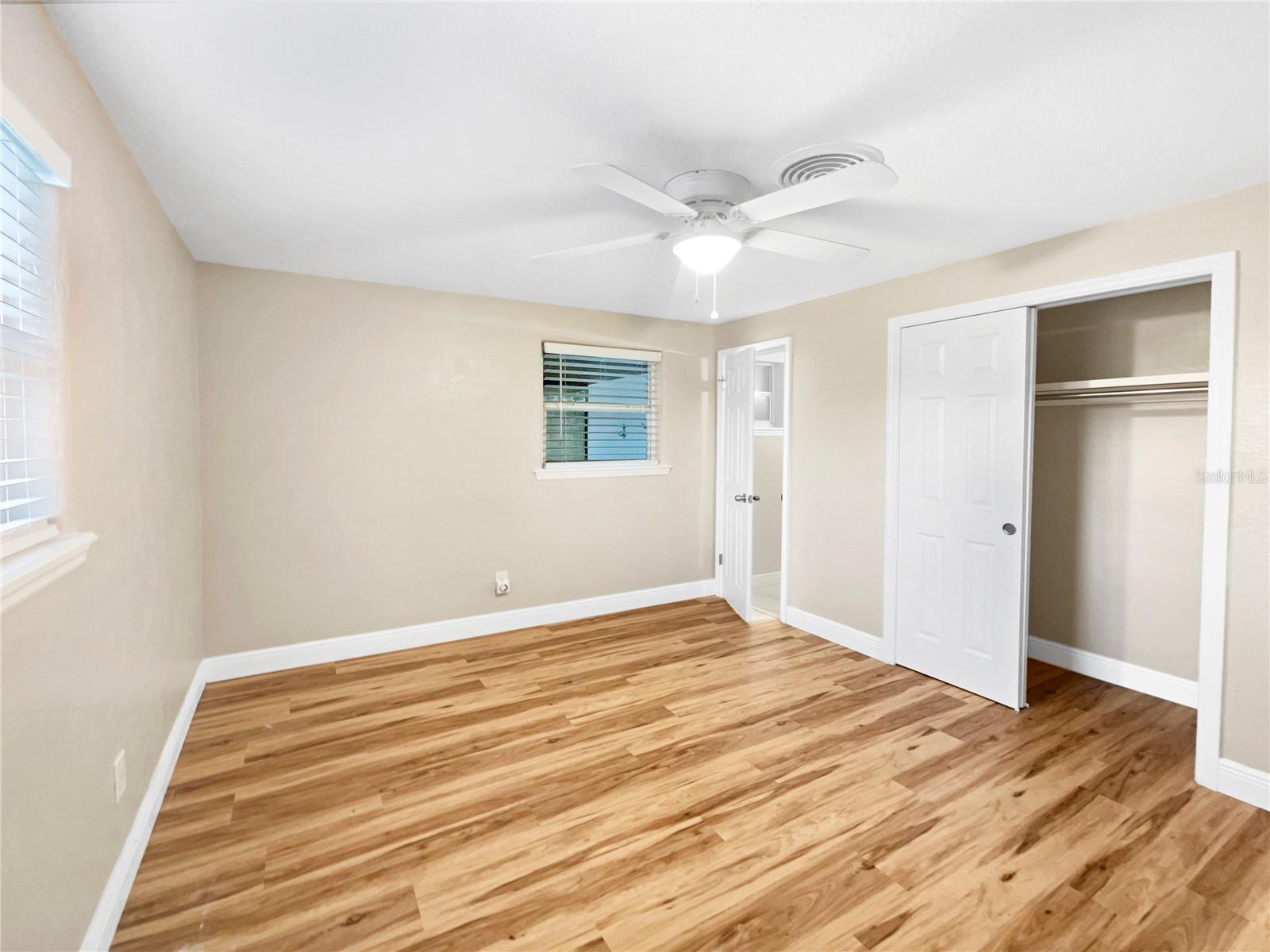 2569 Belmont Ave Property Photo 15